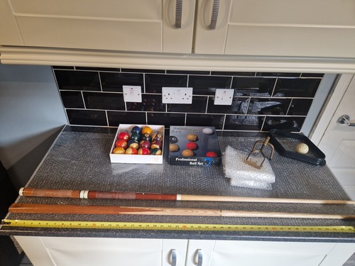 Snooker pool lot including - lot,