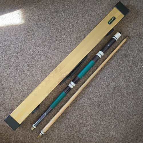 Riley snooker cue - cue, gold