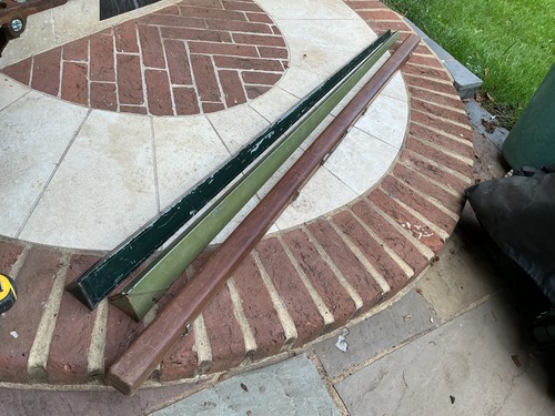 Vintage snooker cues